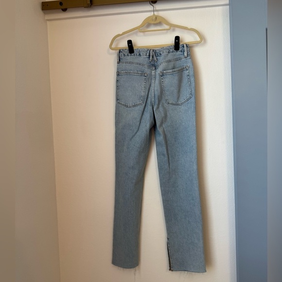 Good American Jeans- Good Icon Highrise Straight Leg Inseam Slit in Indigo- 28 - Picture 5 of 9